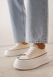 Beżowe Trampki VICES na Grubej Podeszwie Zdobione Lamówką Riosara. Brązowe buty sportowe lifestyle Born2be, z aplikacjami, z jeansu, bez zapięcia. Za 89.99 zł.