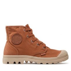 Trapery Palladium. Brązowe traperki Palladium, bez wzorów, bez obcasa, bez zapięcia. Za 449.99 zł.