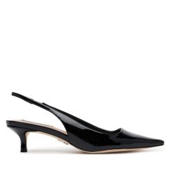 Czółenka Steve Madden. Czarne czółenka Steve Madden, bez wzorów, bez obcasa, bez zapięcia. Za 239.99 zł.