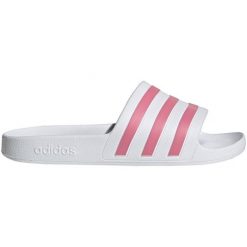 Klapki adidas Adilette Aqua W GZ5237 białe. Białe klapki bez wzorów, z syntetyku, sportowe, bez obcasa, bez zapięcia. Za 174.53 zł.