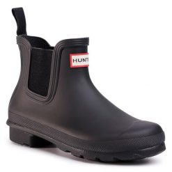Kalosze Hunter. Czarne kalosze Hunter, bez wzorów, bez zapięcia. Za 359.99 zł.