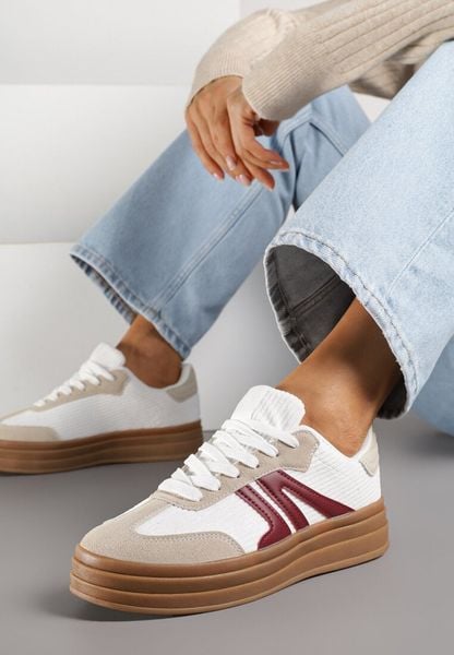 Białe Sneakersy Tenisówki na Platformie z Tłoczeniem i Geometrycznym Motywem Kialie. Białe trampki Renee, bez wzorów, eleganckie, bez zapięcia. Za 79.99 zł.