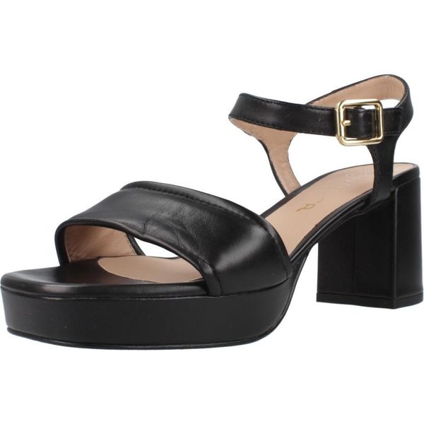 Sandały UNISA NADAR NTO Czarny. Czarne sandały Unisa, bez wzorów, ze skóry, bez obcasa, bez zapięcia. Za 558.99 zł.