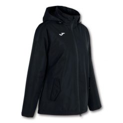 Kurtka sportowa damska Joma Trivor wiatrówka. Czarne kurtki przejściowe sportowe Joma, na zimę, m, bez wzorów, z materiału, z kapturem. Za 243.05 zł.