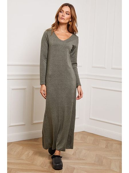 Joséfine Sukienka dzianinowa "Dovel" w kolorze khaki rozmiar: L. Brązowe sukienki Joséfine, l, bez wzorów, z dzianiny, bez kołnierzyka, bez ramiączek, maxi. Za 108.99 zł.