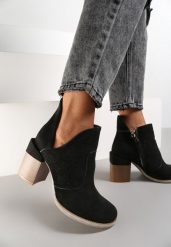Czarne Botki Pirelous. Czarne botki Renee, z aplikacjami, z jeansu, boho, za kostkę, bez obcasa, na obcasie, bez zapięcia. W wyprzedaży za 51.99 zł.