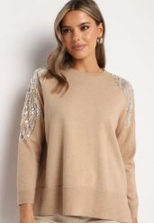 Beżowy Sweter z Dodatkiem Modalu i Wiskozy z Perłami i Cekinami na Ramionach Ivenise. Brązowe swetry Born2be, na zimę, bez wzorów, z wiskozy, bez ramiączek. W wyprzedaży za 101.99 zł.