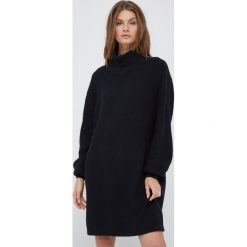Calvin Klein Jeans sukienka kolor czarny mini prosta. Czarne sukienki Calvin Klein Jeans, na co dzień, m, bez wzorów, z bawełny, bez kołnierzyka, bez ramiączek, mini. Za 579.99 zł.