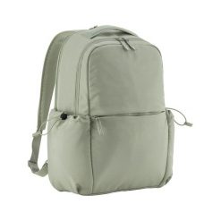 Plecak Studio Plain. Zielone plecaki QUADRA, bez wzorów, bez dodatków. Za 145.99 zł.