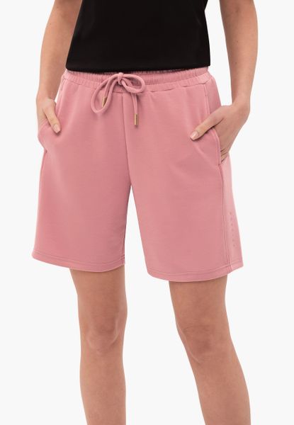 Sportowe szorty M-LOTIZ. Czerwone szorty sportowe Volcano, bez wzorów, z dresówki. Za 109.99 zł.