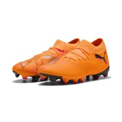 Damskie buty piłkarskie FUTURE 8 MATCH FG/AG PUMA. Brązowe buty do biegania Puma, bez wzorów, bez zapięcia, do biegania. W wyprzedaży za 289.00 zł.