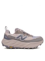 New Balance Buty do biegania Hierro Trek WHIET90M Fioletowy jasny. Fioletowe buty do biegania New Balance, bez wzorów, ze skóry, bez zapięcia, do biegania. Za 749.99 zł.