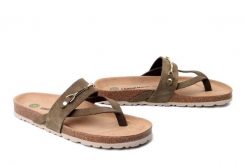 DR. BRINKMANN 700863-07 grun, klapki japonki damskie. Zielone japonki Dr. Brinkmann, bez wzorów, ze skóry, bez obcasa, bez zapięcia. Za 214.90 zł.