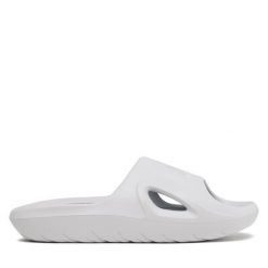 Klapki adidas. Szare klapki adidas, bez wzorów, sportowe, bez obcasa, bez zapięcia. Za 159.99 zł.