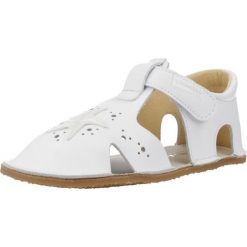 Sandały TITANITOS L560 ESTRELLA Biały. Białe sandały TITANITOS, bez wzorów, ze skóry, sportowe, bez obcasa, bez zapięcia. Za 185.99 zł.
