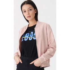 Kurtka bomber - Różowy. Kurtki marki House. Za 89.99 zł.
