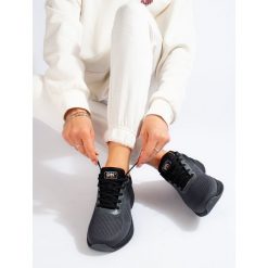 Damskie buty sportowe DK szare. Szare buty treningowe bez wzorów, bez zapięcia. Za 206.95 zł.