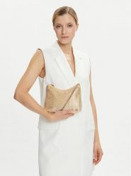 Guess Torebka HWCE93 50170 Złoty. Żółte kopertówki Guess, z aplikacjami, z materiału, wizytowe, bez dodatków. Za 339.99 zł.