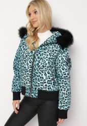 Jasnozielona Kurtka Pikowana w Panterkę z Saszetką Adove. Zielone kurtki Born2be, z aplikacjami, eleganckie, bez dodatków. W wyprzedaży za 322.99 zł.