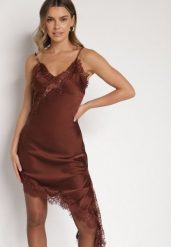 Brązowa Asymetryczna Sukienka z Satyny Ozdobiona Koronką Monivea. Brązowe sukienki Born2be, na co dzień, l, z aplikacjami, z koronki, klasyczne, z asymetrycznym kołnierzem, bez ramiączek, asymetryczne. Za 129.99 zł.