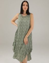 ZIELONA SUKIENKA W KWIATY. Zielone sukienki Unisono, l, bez wzorów, z elastanu, bez kołnierzyka, bez ramiączek, rozkloszowane. Za 159.00 zł.
