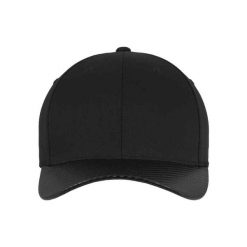 Czapka Z Daszkiem Carbon. Czarne czapki z daszkiem FLEXFIT, bez wzorów, z elastanu. Za 84.99 zł.