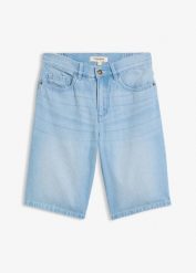 Lekkie bermudy jeansowe ze średnim stanem i wygodnym pasem. Niebieskie jeansy bonprix, bez wzorów, z jeansu. Za 112.99 zł.