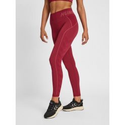 Legginsy bezszwowe damskie Hummel Christel. Czerwone legginsy Hummel, bez wzorów, sportowe. Za 120.00 zł.