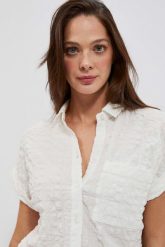 Koszula z kieszonką biała. Białe koszule MOODO, xl, bez wzorów, z poliamidu, bez kołnierzyka, bez ramiączek. W wyprzedaży za 47.99 zł.