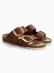 Sunbay Skórzane klapki "Calen" w kolorze brązowym rozmiar: 40. Brązowe klapki Sunbay, bez wzorów, ze skóry, klasyczne, z otwartym noskiem, bez obcasa, bez zapięcia. Za 165.95 zł.