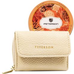 Portfel damski Peterson PTN 011-WEI-PUS beżowy. Brązowe portfele Peterson, bez wzorów, ze skóry. Za 74.00 zł.