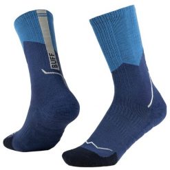 Skarpetki sportowe dla dorosłych Merino Midweight Crew Socks. Niebieskie skarpetki Buff, bez wzorów, z elastanu. Za 139.99 zł.