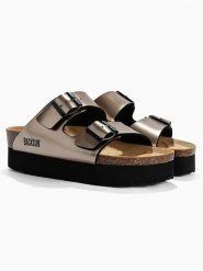 BACKSUN Skórzane klapki "Maldives" w kolorze jasnobrązowym rozmiar: 38. Brązowe klapki Backsun, bez wzorów, z materiału, klasyczne, z otwartym noskiem, bez obcasa, na platformie, bez zapięcia. Za 130.99 zł.