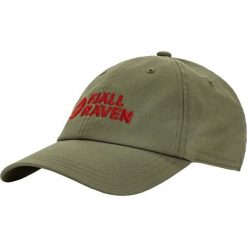 Czapka Fjall Raven Vardag Lite Cap Dorośli. Zielone czapki z daszkiem Fjällräven, na lato, bez wzorów, z bawełny. Za 285.99 zł.