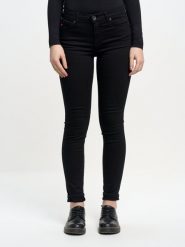 Jeansy damskie skinny czarne Adela 915. Czarne jeansy BIG STAR, l, bez wzorów, z jeansu, retro, długie. Za 299.99 zł.