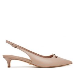 Czółenka Guess. Brązowe czółenka Guess, z aplikacjami, bez obcasa, bez zapięcia. Za 399.99 zł.