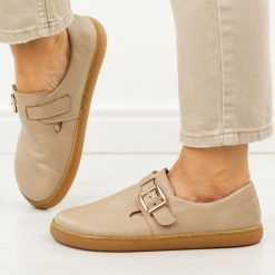 Barefoot cappuccino skórzane Polskie półbuty damskie Deoni D689. Półbuty wsuwane Deoni, na jesień, bez wzorów, z jeansu, casualowe, bez obcasa, na płaskiej podeszwie. Za 429.00 zł.
