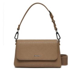 Torebka Calvin Klein. Brązowe torebki klasyczne Calvin Klein, bez wzorów, klasyczne, bez dodatków. Za 249.99 zł.