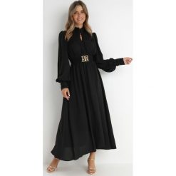 Czarna Sukienka Laodyle. Czarne sukienki Born2be, na imprezę, l, w ażurowe wzory, z koronki, eleganckie, bez kołnierzyka, bez ramiączek, maxi. W wyprzedaży za 220.99 zł.