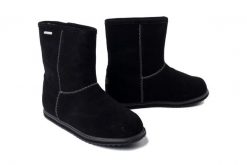 EMU AUSTRALIA Brumby Lo Teens 2.0 T13225 black, botki damskie. Czarne botki Emu Australia, bez wzorów, z wełny, bez obcasa, bez zapięcia. Za 335.93 zł.