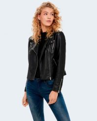 Kurtka Kobieta ONLY ONLGEMMA FAUX LEATHER BIKER OTW NOOS. Czarne kurtki do biegania ONLY, na jesień, uniwersalny, bez wzorów, ze skóry, bez kaptura. Za 212.65 zł.