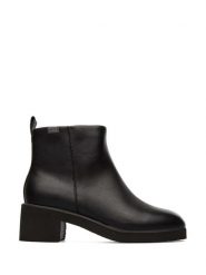 Camper Skórzane botki w kolorze czarnym rozmiar: 37. Czarne botki Camper, bez wzorów, ze skóry, eleganckie, bez obcasa, bez zapięcia. Za 121.80 zł.