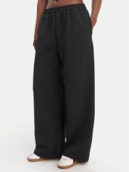 Reebok Spodnie dresowe Reebok x Ewa Chodakowska Hanna RK25624CCW Czarny Wide Leg. Czarne spodnie dresowe Reebok, bez wzorów, z bawełny. Za 269.99 zł.