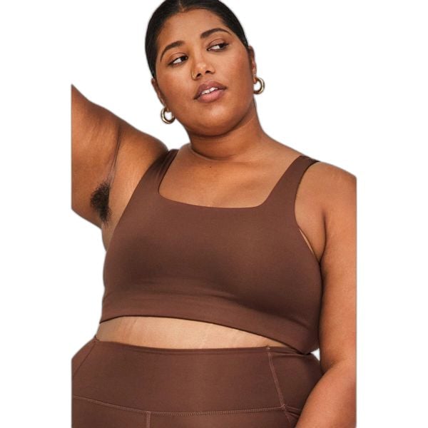 Kobiałka z kwadratowym dekoltem Girlfriend Collective Tommy. Białe biustonosze sportowe GIRLFRIEND COLLECTIVE, bez wzorów. Za 257.00 zł.