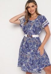 Granatowa Wiskozowa Sukienka o Rozkloszowanym Kroju w Stylu Boho Melnea. Niebieskie sukienki Born2be, bez wzorów, z wiskozy, boho, bez kołnierzyka, bez ramiączek, midi, rozkloszowane. W wyprzedaży za 55.99 zł.