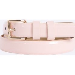 Pieces - Pasek. Szare paski Pieces, w paski, z materiału. W wyprzedaży za 27.90 zł.