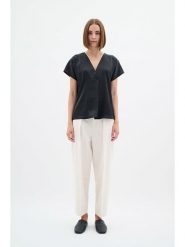 InWear Bluzka w kolorze czarnym rozmiar: 46. Czarne bluzki InWear, bez wzorów, bez kołnierzyka, bez ramiączek. Za 83.42 zł.