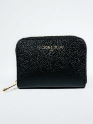 Victor & Hugo Paris Skórzany portfel "Kam" w kolorze czarnym - 15 x 10 x 3 cm rozmiar: onesize. Czarne portfele Victor & Hugo Paris, bez wzorów, z materiału. Za 130.99 zł.