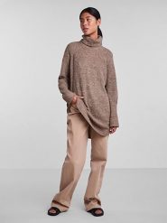 Pieces Sweter w kolorze jasnobrązowym rozmiar: S. Brązowe swetry Pieces, s, bez wzorów, z wełny, bez ramiączek. Za 61.46 zł.