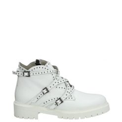 BIAŁE BOTKI Z NITAMI 1024158 R3009 WH. Białe botki Venezia, bez wzorów, ze skóry, bez obcasa, bez zapięcia. Za 199.00 zł.